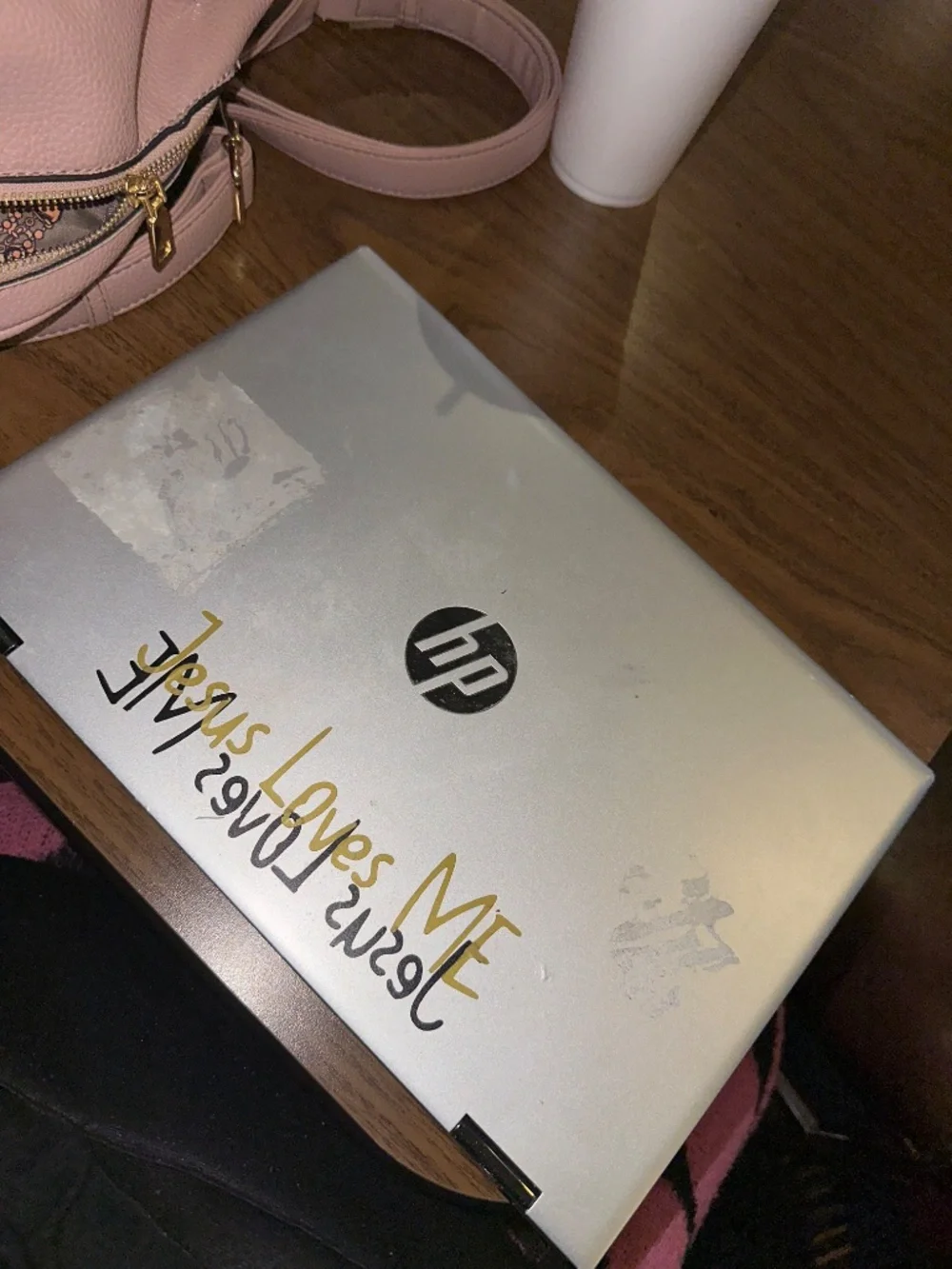 HP screen crack